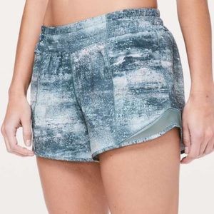 Lululemon Hotty Hot Short II